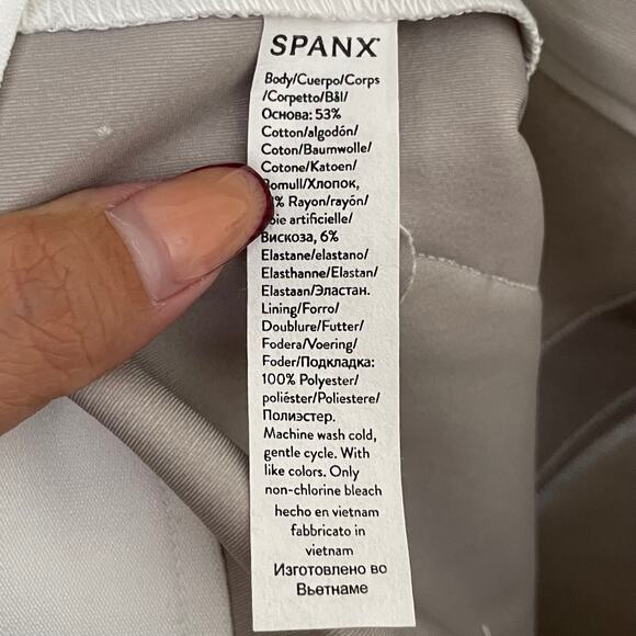 Spanx Pants Womens Medium White On The Go Kick Flare Pull On Stretch Shaping - Picture 13 of 14